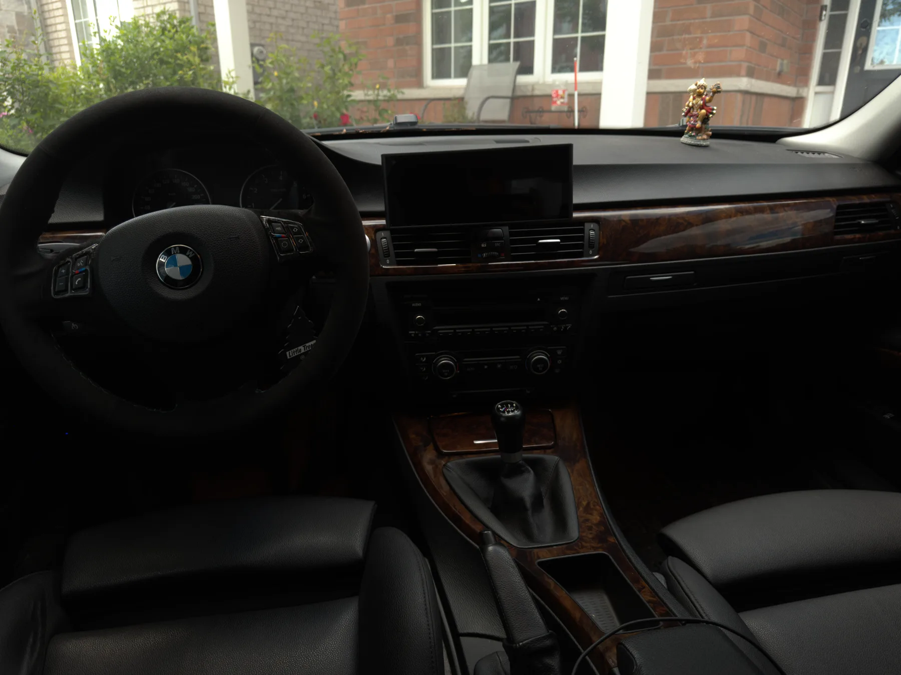 Original wide E90 interior capture